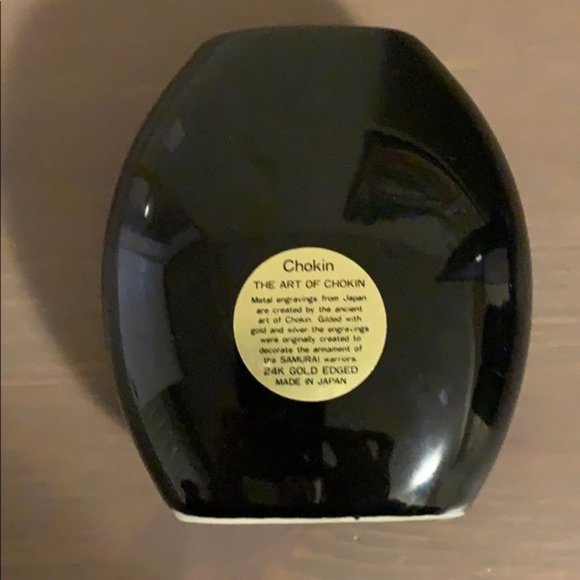 The Art of Chokin 24K Gold Edged Decorative Vase - Picture 5 of 9